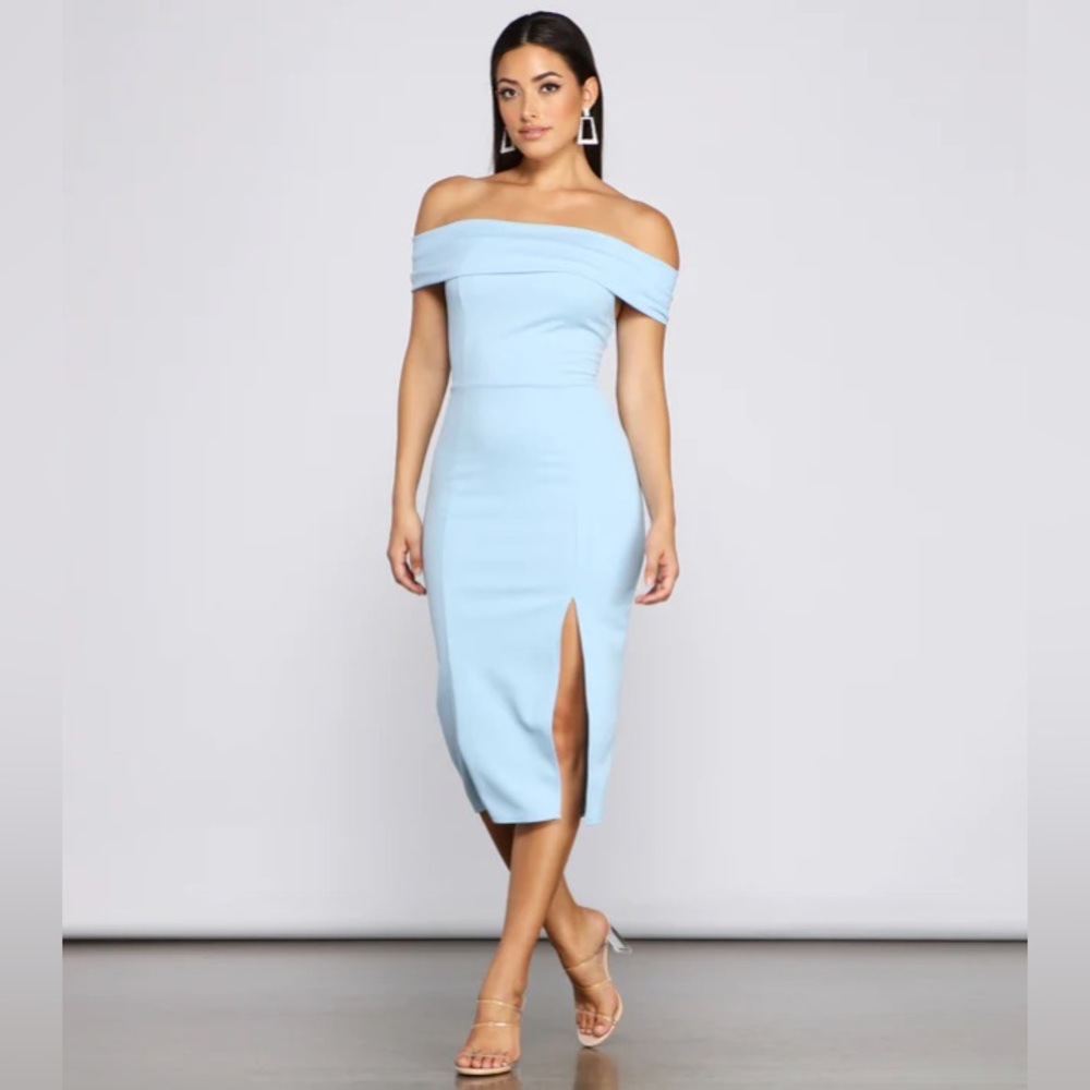 Windsor Light Blue Off-Shoulder Midi Dress